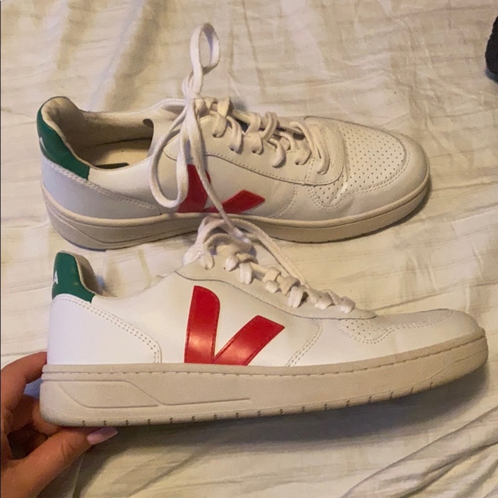 VEJA V-10 SNEAKERS
